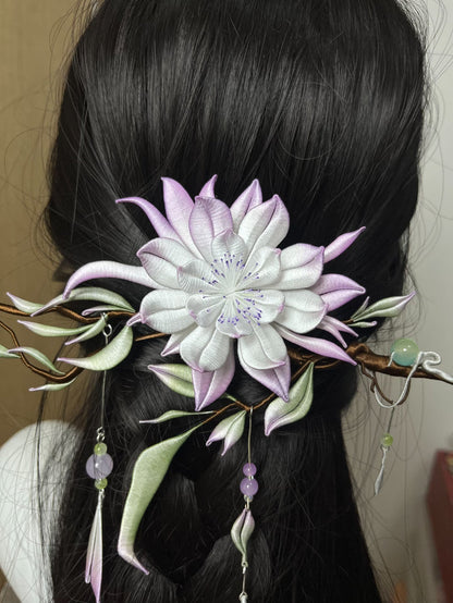 Handmade Chanhua hair ornament with a flower, leaves, and tassels-2
