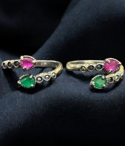The Neha Silver Marcasite Front Open Toe-Rings